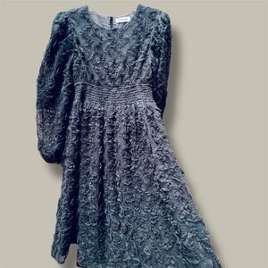 La Skylar Black Lace Midi Dress Long Sleeve Smocked Party Cocktail Size‎ S